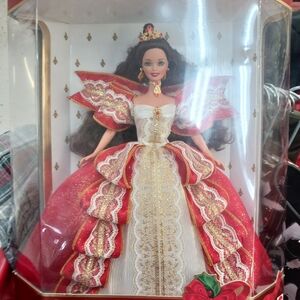 Mattel Holiday Barbie Doll - Red and Gold Special Edition 10th Anniversary.
